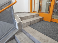  Schody z vinylu Bukoma Stone Uclick xl Beton kamen sedy